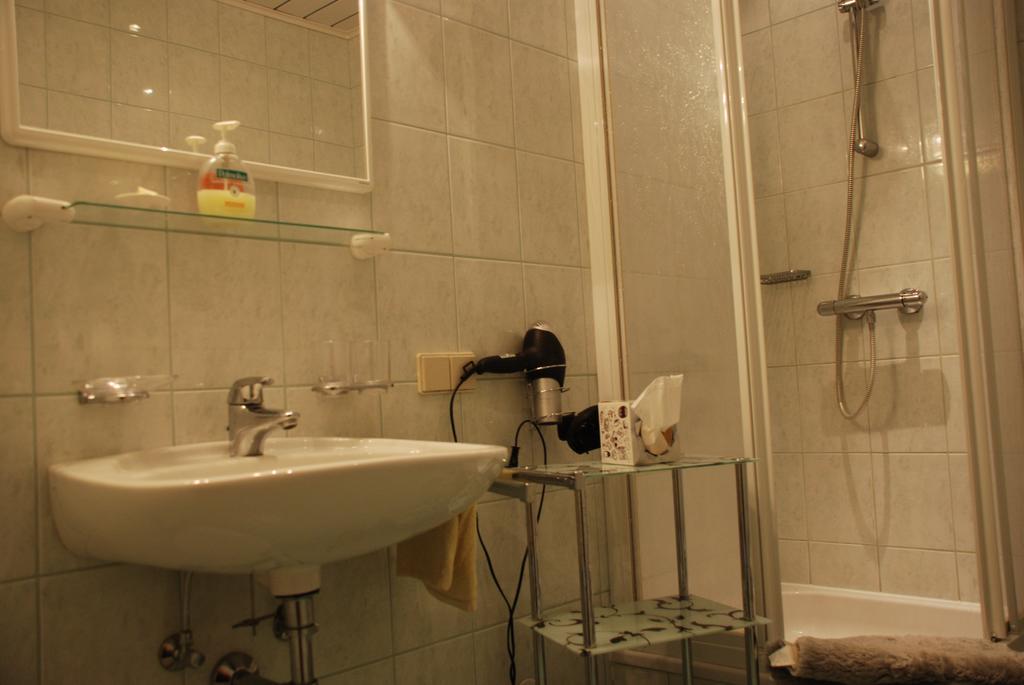 Hotel Haus Grundner à Grosssolk Extérieur photo