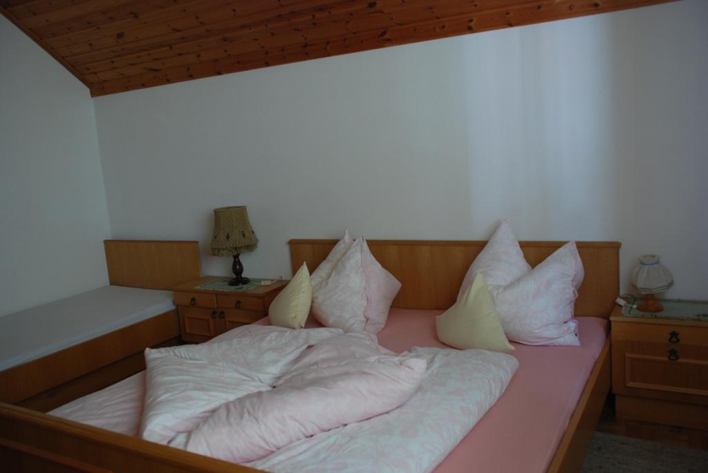 Hotel Haus Grundner à Grosssolk Extérieur photo